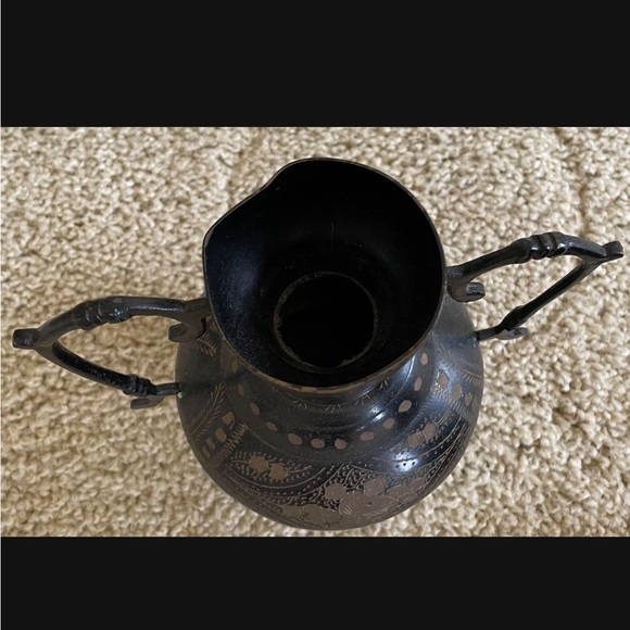 Antique vases and lanterns 3 piece set - Picture 4 of 10